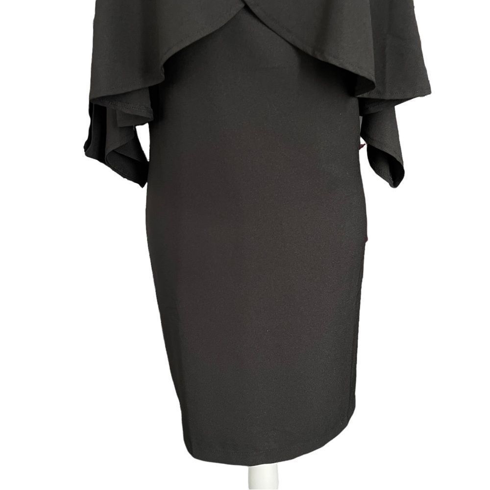 Aakaa Black Sleeveless Dress